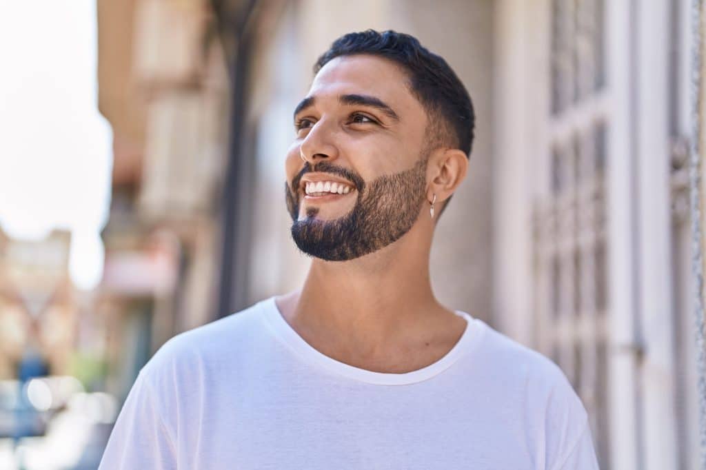 shutterstock_2259338903 (1) (1) (1)